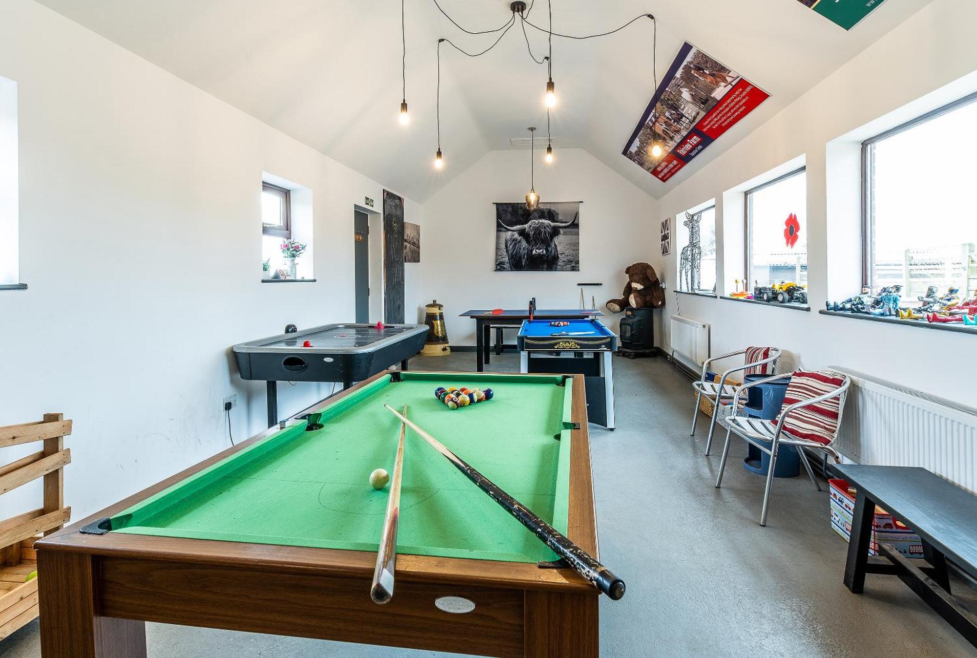 Fairview Farm Holiday Accommodation 14 Luxury Lodges, Cabins, Dog Friendly, Suitable For Couples, Families And Groups, Wedding Guests , Corporate Events, Sleeps 2-65 Guests In Ravenshead, Nottingham Near Sherwood Forest, Set In 88 Acres Экстерьер фото