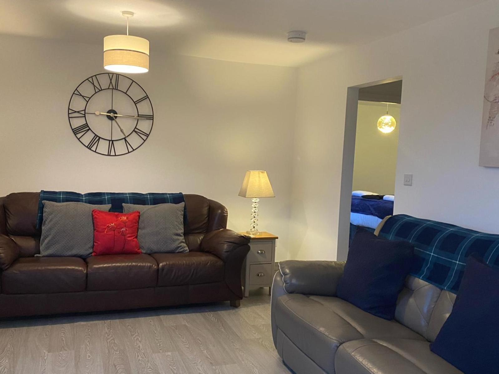 Fairview Farm Holiday Accommodation 14 Luxury Lodges, Cabins, Dog Friendly, Suitable For Couples, Families And Groups, Wedding Guests , Corporate Events, Sleeps 2-65 Guests In Ravenshead, Nottingham Near Sherwood Forest, Set In 88 Acres Экстерьер фото